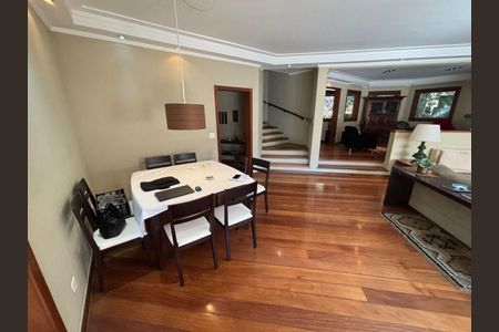 Casa à venda com 421m², 4 quartos e 12 vagas