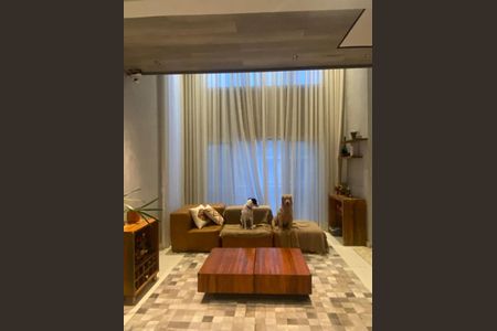 Casa à venda com 3 quartos, 200m² em Suru, Barueri