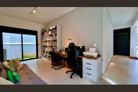 Casa à venda com 3 quartos, 308m² em Morada das Nuvens, Barueri