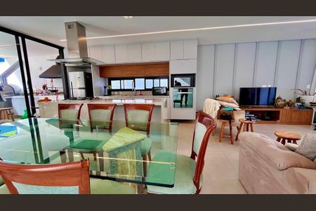 Casa à venda com 3 quartos, 308m² em Morada das Nuvens, Barueri
