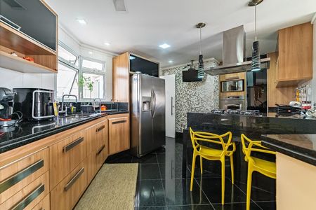 Apartamento à venda com 183m², 3 quartos e 4 vagas