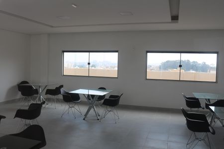 Apartamento para alugar com 35m², 2 quartos e 1 vagaÁrea comum - Salão de festas