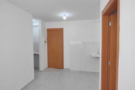 Sala de apartamento para alugar com 2 quartos, 35m² em Vila Palmares, São Caetano do Sul