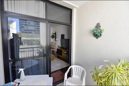 Apartamento à venda com 68m², 1 quarto e 1 vagaSala