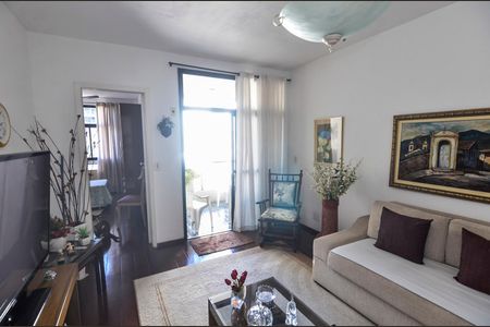 Apartamento à venda com 68m², 1 quarto e 1 vagaSala
