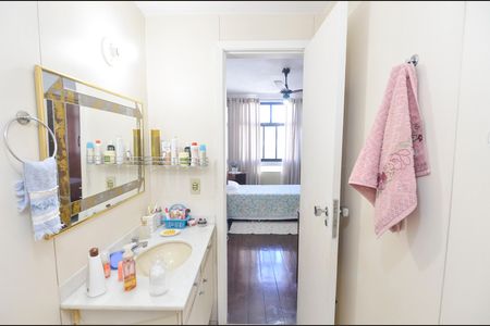 Apartamento à venda com 68m², 1 quarto e 1 vagaBanheiro