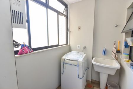 Apartamento à venda com 68m², 1 quarto e 1 vagaÁrea de Serviço