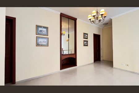 Casa à venda com 903m², 4 quartos e 8 vagas
