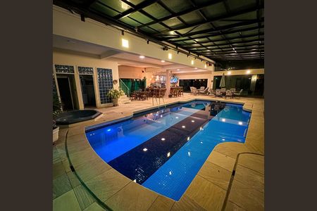 Casa à venda com 903m², 4 quartos e 8 vagas
