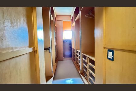 Casa à venda com 903m², 4 quartos e 8 vagas