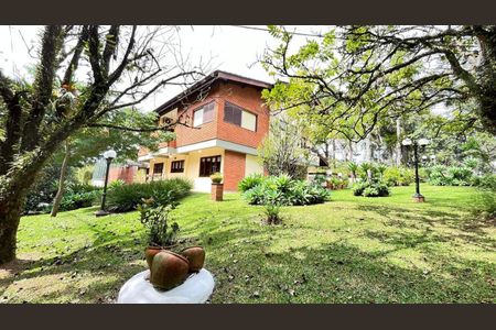 Casa à venda com 903m², 4 quartos e 8 vagas