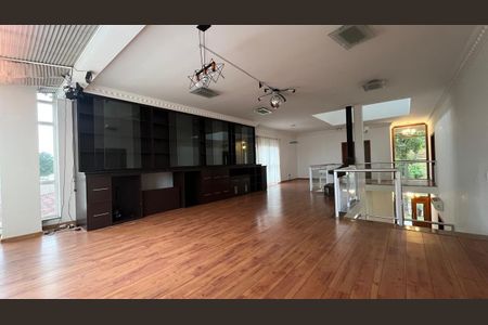 Casa à venda com 4 quartos, 704m² em Morada dos Pássaros, Barueri