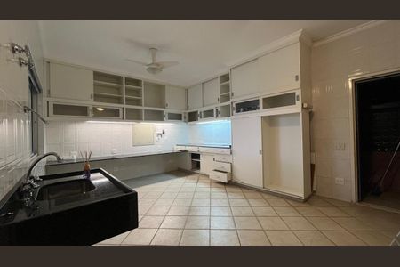 Casa à venda com 4 quartos, 704m² em Morada dos Pássaros, Barueri