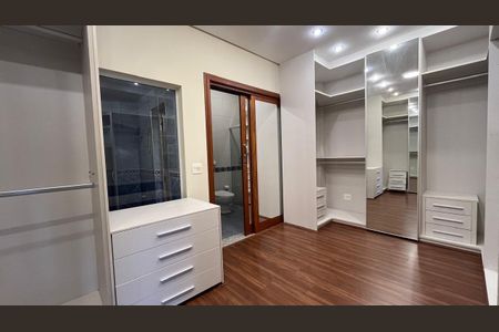 Casa à venda com 4 quartos, 704m² em Morada dos Pássaros, Barueri