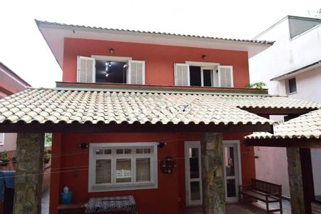 Casa à venda com 350m², 4 quartos e 4 vagas
