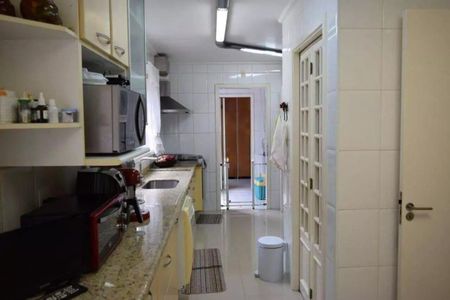 Casa à venda com 350m², 4 quartos e 4 vagas