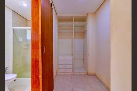 Casa à venda com 3 quartos, 331m² em Quintas do Ingaí, Barueri