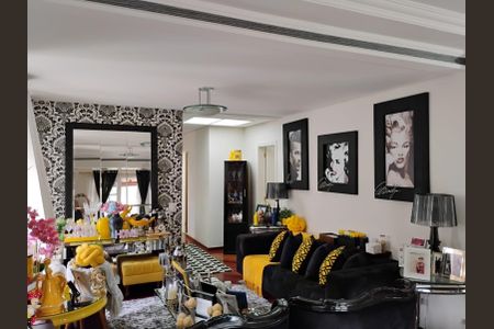 Casa à venda com 3 quartos, 450m² em Vila Santos, São Paulo
