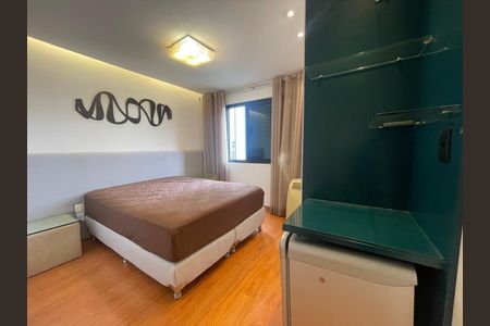 Apartamento para alugar com 134m², 4 quartos e 3 vagas