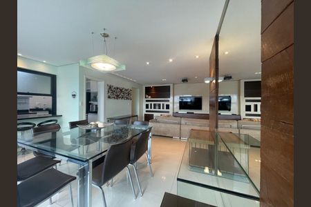 Apartamento para alugar com 134m², 4 quartos e 3 vagas