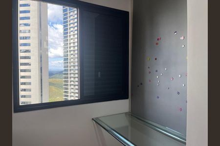 Apartamento para alugar com 134m², 4 quartos e 3 vagas