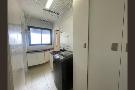 Apartamento para alugar com 134m², 4 quartos e 3 vagas