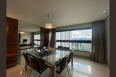 Apartamento para alugar com 134m², 4 quartos e 3 vagas