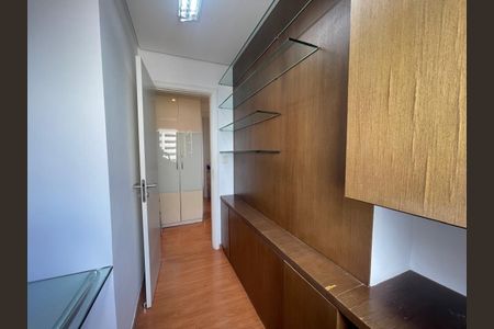 Apartamento para alugar com 134m², 4 quartos e 3 vagas