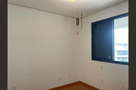 Apartamento para alugar com 134m², 4 quartos e 3 vagas