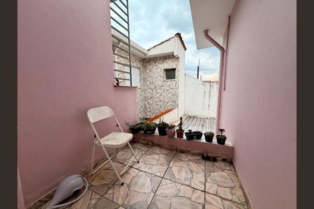 Casa à venda com 120m², 2 quartos e 1 vaga
