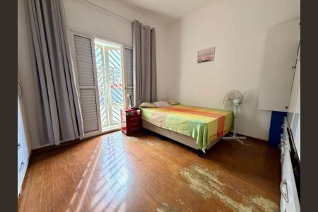 Casa à venda com 2 quartos, 120m² em Cambuci, São Paulo