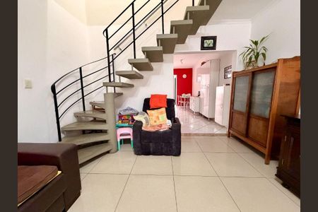 Casa à venda com 120m², 2 quartos e 1 vaga