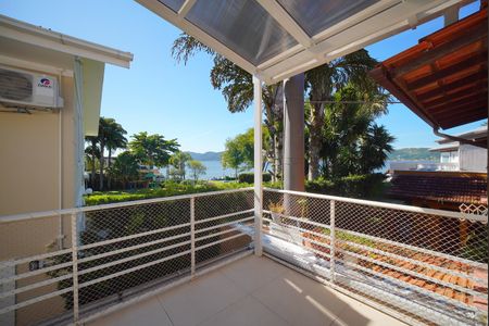 Casa para alugar com 300m², 3 quartos e 4 vagasVista da Suíte