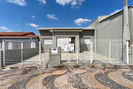 Casa para alugar com 280m², 3 quartos e 2 vagasFachada