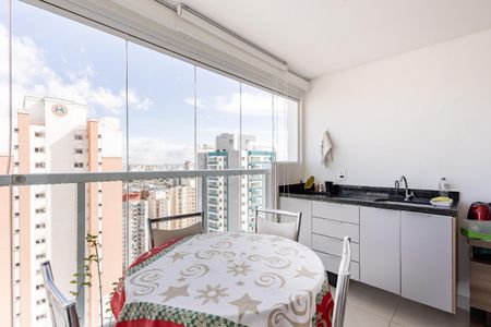 Apartamento à venda com 65m², 2 quartos e 1 vaga