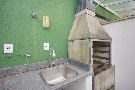 Casa de condomínio à venda com 75m², 2 quartos e 1 vagaChurrasqueira