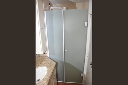 Apartamento à venda com 55m², 2 quartos e 1 vagaDetalhe - Banheiro Social