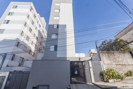 Apartamento à venda com 54m², 2 quartos e 2 vagasFachada