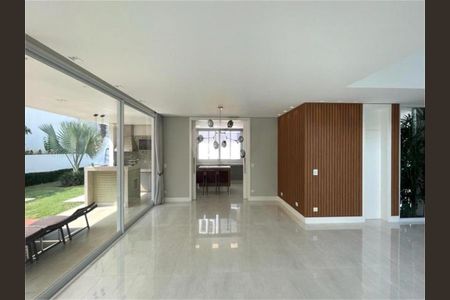 Casa à venda com 4 quartos, 555m² em Residencial Morada dos Lagos, Barueri