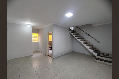 Casa para alugar com 3 quartos, 120m² em Vila das Merces, São Paulo