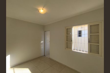 Casa para alugar com 120m², 3 quartos e 1 vagaSuíte 