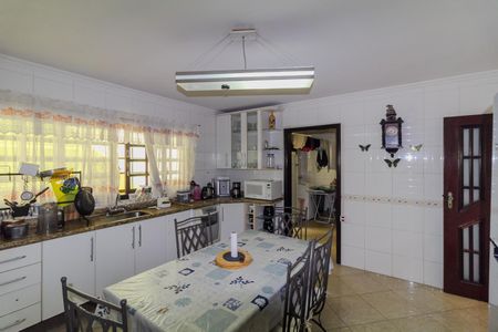 Casa para alugar com 697m², 6 quartos e 7 vagas Casa para alugar com 697m², 6 quartos e 7 vagasCozinha