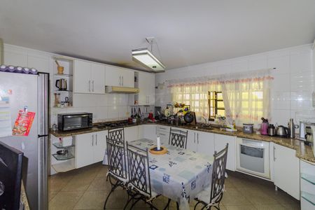 Casa para alugar com 697m², 6 quartos e 7 vagas Casa para alugar com 697m², 6 quartos e 7 vagasCozinha