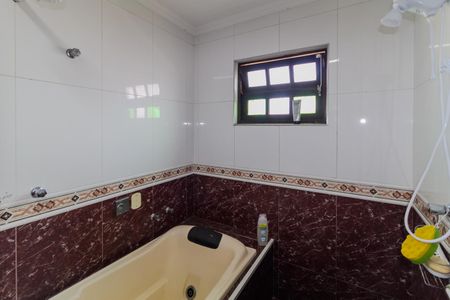 Casa para alugar com 697m², 6 quartos e 7 vagas Casa para alugar com 697m², 6 quartos e 7 vagasBanheiro da Suíte 1