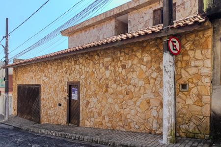 Casa para alugar com 697m², 6 quartos e 7 vagas Casa para alugar com 697m², 6 quartos e 7 vagasFachada