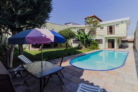 Casa para alugar com 697m², 6 quartos e 7 vagas Casa para alugar com 697m², 6 quartos e 7 vagasPiscina