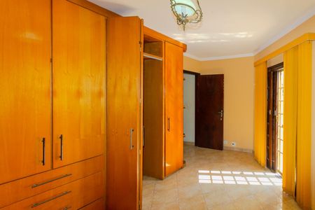 Casa para alugar com 697m², 6 quartos e 7 vagas Casa para alugar com 697m², 6 quartos e 7 vagasQuarto 6 - Suíte 3