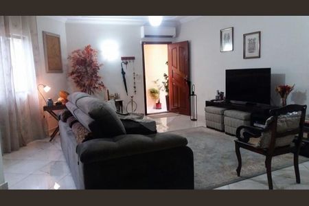 Casa à venda com 3 quartos, 150m² em São Domingos, São Paulo