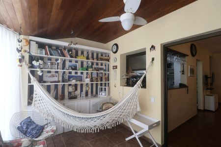 Apartamento para alugar com 74m², 1 quarto e 2 vagas Apartamento para alugar com 74m², 1 quarto e 2 vagasVaranda