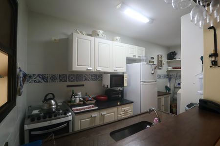 Apartamento para alugar com 74m², 1 quarto e 2 vagas Apartamento para alugar com 74m², 1 quarto e 2 vagasCozinha